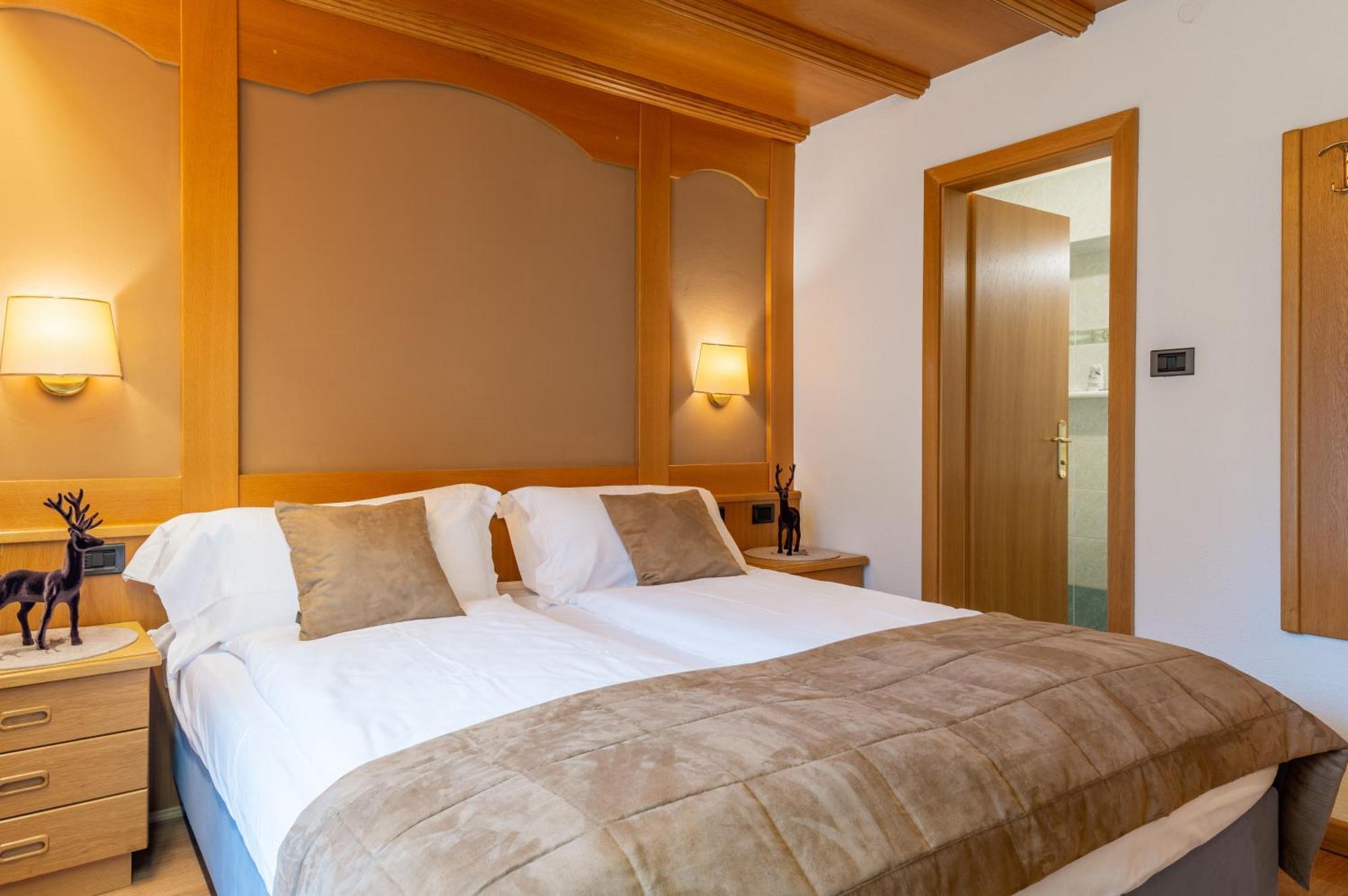 Hotel Meida Pozza di Fassa Exterior photo